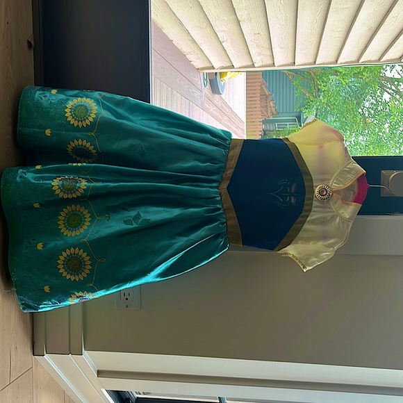 Shop Disney Frozen Anna costume size 5/6 - Picture 1 of 6